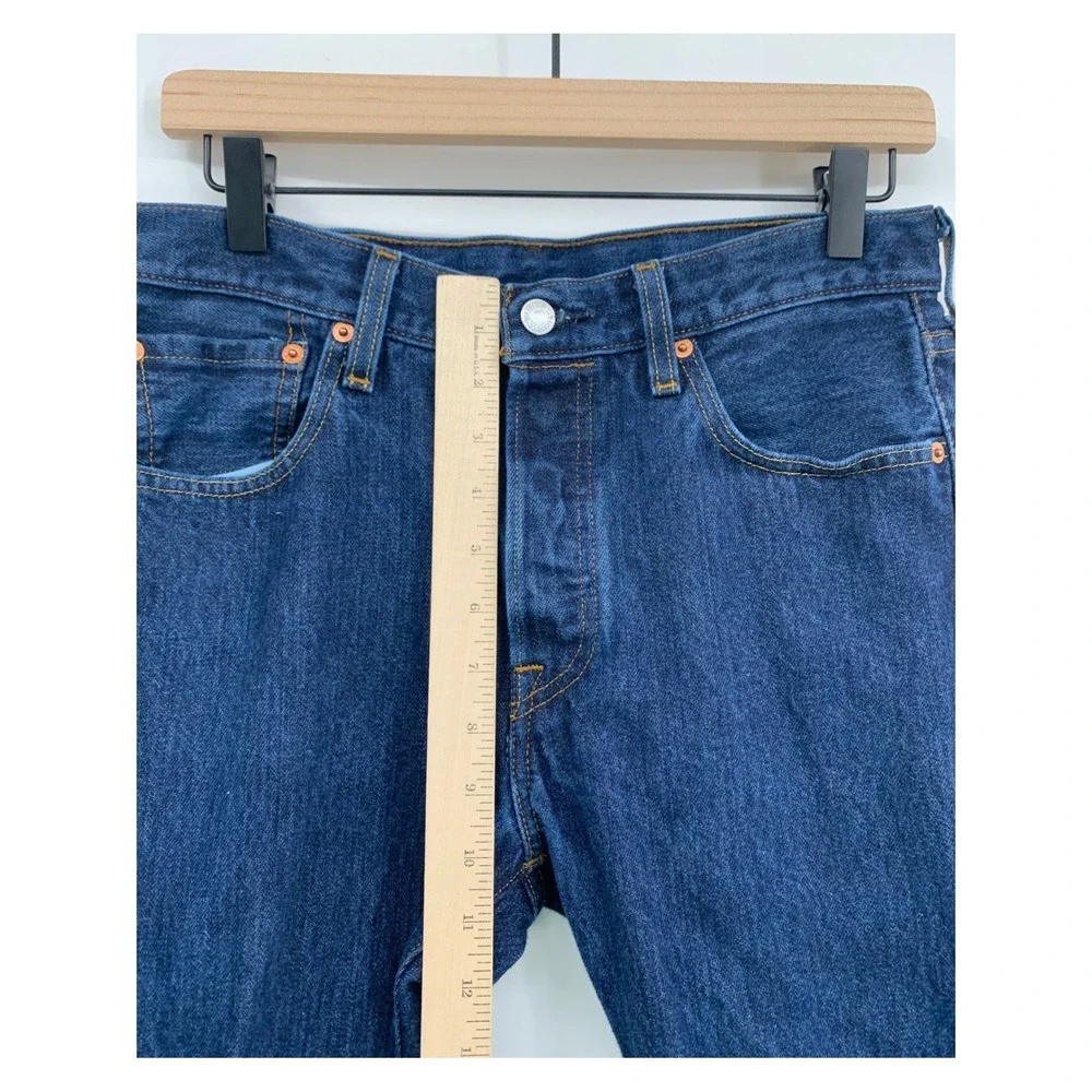 Levis 501 Jeans Mens 30x32 Blue Button Fly Straight Leg Dark Wash Denim Pants